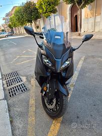 Yamaha t max 560 tagliandi certificati no sinistri