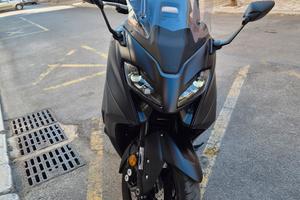 Yamaha t max 560 tagliandi certificati no sinistri