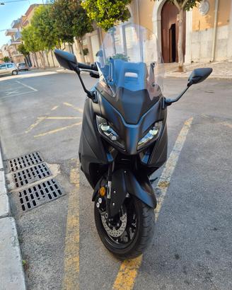 Yamaha t max 560 tagliandi certificati no sinistri