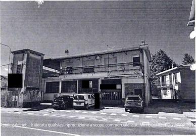 Immobile in asta di 225 m² con 5 locali a Ferno
