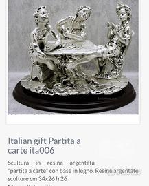 Scultura in resina argentata Euro 250