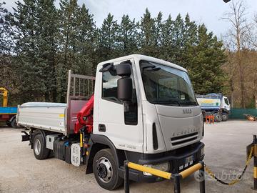 Iveco Eurocargo 75E18 con gru e ribaltabile 