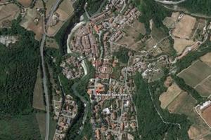 Palazzo / Stabile di 634 m² con 3 locali a Mercato