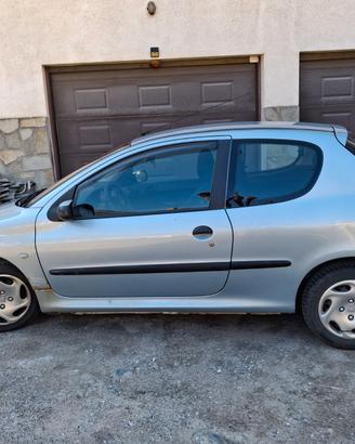 Peugeot 206HDI  km172375 del 2003