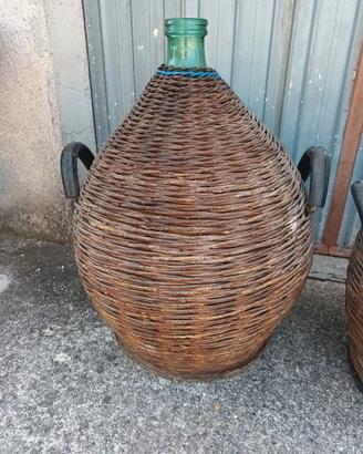 Damigiane rivestite in vimini