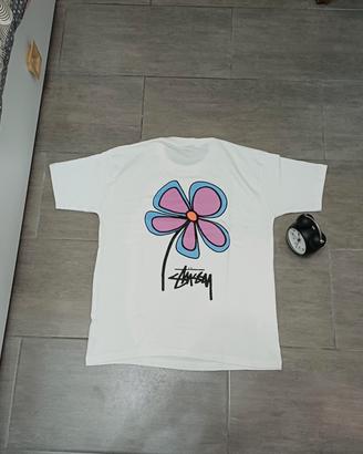 maglietta Stussy taglia M  Bianco 