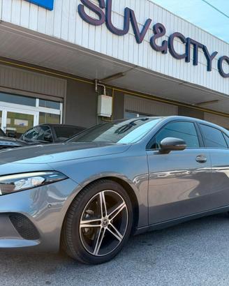 Mercedes-Benz A 180 d Sport Night edition auto