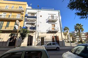 2 LOCALI A MARGHERITA DI SAVOIA