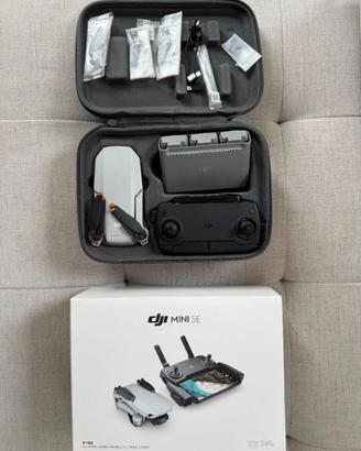 DJI Mini SE Fly More Combo con 3 batterie