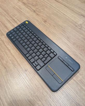 Tastiera Logitech K400 Plus touchpad wireless