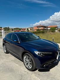 Alfa Romeo Stelvio 2.2 210cv