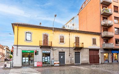 CHIVASSO 5 LOCALI TERMOAUTONOMO CON CORTILE E POST