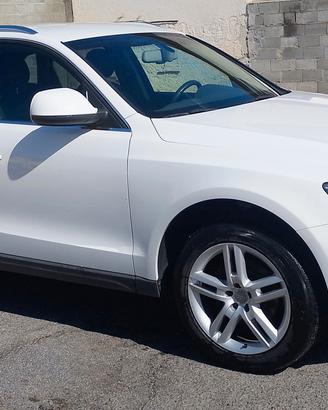 audi q5 2.0 tdi
