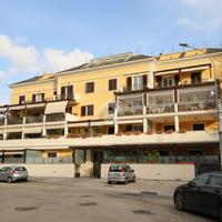 4 LOCALI A GROTTAMMARE