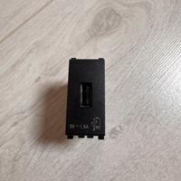 Presa muro USB Vimar Arké