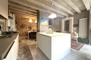 CASA DI CORTE A NAVE