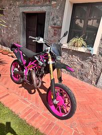 Moto motard Valenti ,cinquantino, buonissimo stato