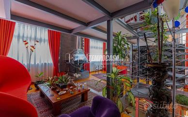 Loft ristrutturato su 3 livelli