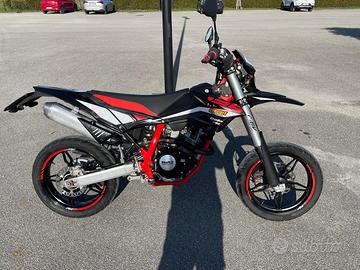 Beta Motard 125