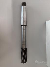 Alesatore diametro 33 H8