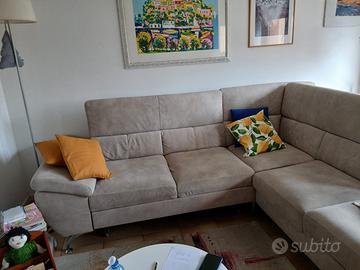 Divano angolare moderno