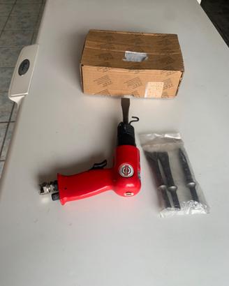 Scarpellatore ad aria compressa.