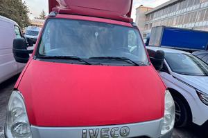 Iveco daily 2.3 diesel cassonato