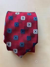 Cravatta Tino Cosma, 100% seta. Bordeaux e quadri