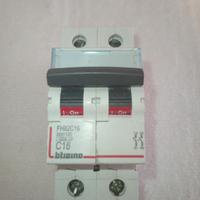 Interruttore biticino 16A