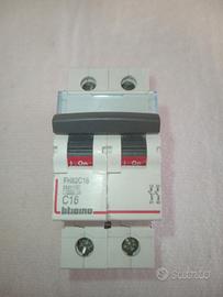 Interruttore biticino 16A