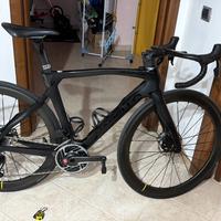 Pinarello F12 disk Light