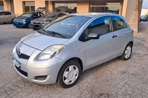 Toyota Yaris 1.3 3 porte OK NEO PATENTATI
