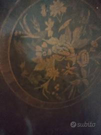 Tavolo intarsiato antico