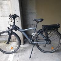 bici elettrica btwin biammortizzata
