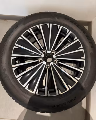 Cerchi in Lega da 235/55 R18 + gomme invernali