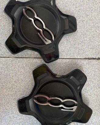 2 Coprimozzi Fiat 500X neri – logo cromato