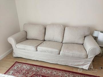 Divano 3 posti beige pouff