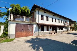 VILLA DI TESTA CON GIARDINO PRIVATO - Spazi, lu...