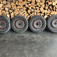 4 Cerchi ferro Fiat Grande Punto + gomme + borchie