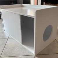 Mobile/lettiera gatto bianco