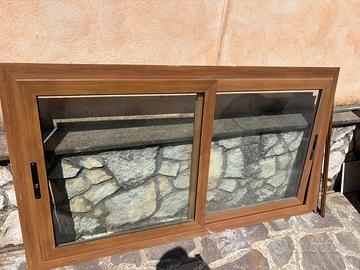 Scorrevole  in alluminio effetto legno