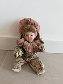 Bambola in porcellana