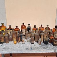 Bottiglie e  flaconi da farmacia  anni 40/50