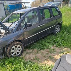 auto peugeot807 motore2.2/170cv pezziRICAMBIO