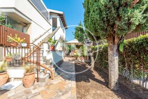 Appartamento di 89 m² con 5 locali e box auto dopp