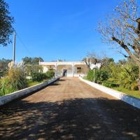 VILLA SINGOLA A OSTUNI