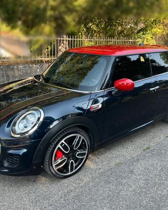 MINI JOHN COOPER WORKS LCI 2019 62.000 KM