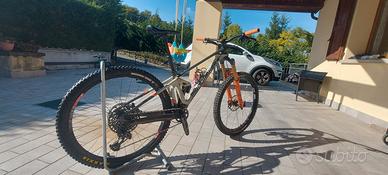mondraker superfoxy carbon