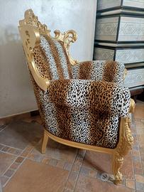 Trono in legno