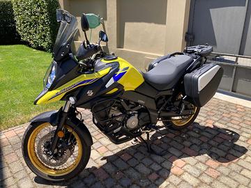 Suzuki V-Strom 650 XT Explorer